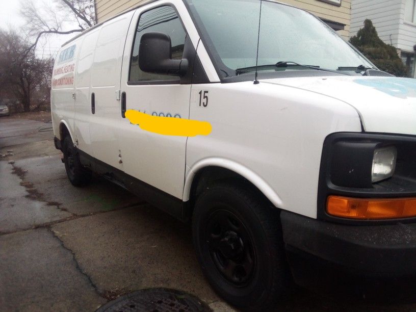 Work VAN 2006 164XXX MILES FREEWAY RELIABLE!!!! trades