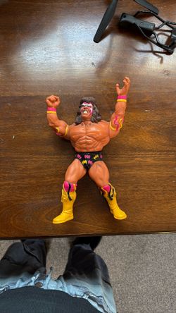 ULTIMATE WARRIOR WWF Action Figure!