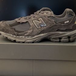 New Balance 2002R Protection Pack Phantom 