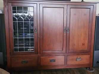 TV/ Stereo entertainment center