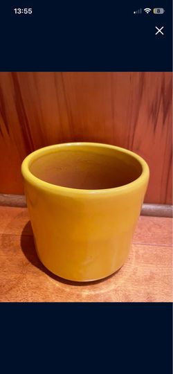Ceramic Yellow Plant Pot Holder