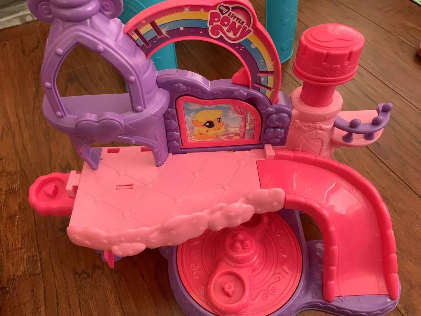 Playskool Friends Musical Celebration Castle 