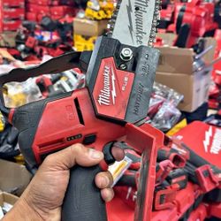 Milwaukee M12 Pruning Chainsaw W Battery 