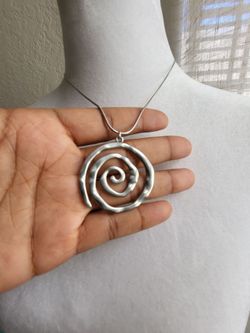 Stainless steel spiral necklace new