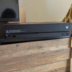 Xbox One X! Excellent Condition Comes With Controller And Comes With Games!  