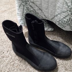 Boots and socks Scuba Diving