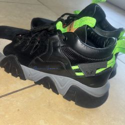 Versace Chain reaction