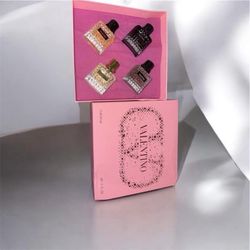 Valentino set