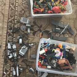 Lego a lot of pices and motor( mini Lego )