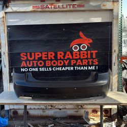 2017 Continental Bumper Rear OEM Brand New  2020 