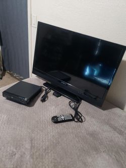32 inch TV + DVD player + remote