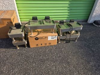 BUNN Commercial Soft Heat Warmer Stand Lot - 4 Dual & 2 Single Docking Stations
