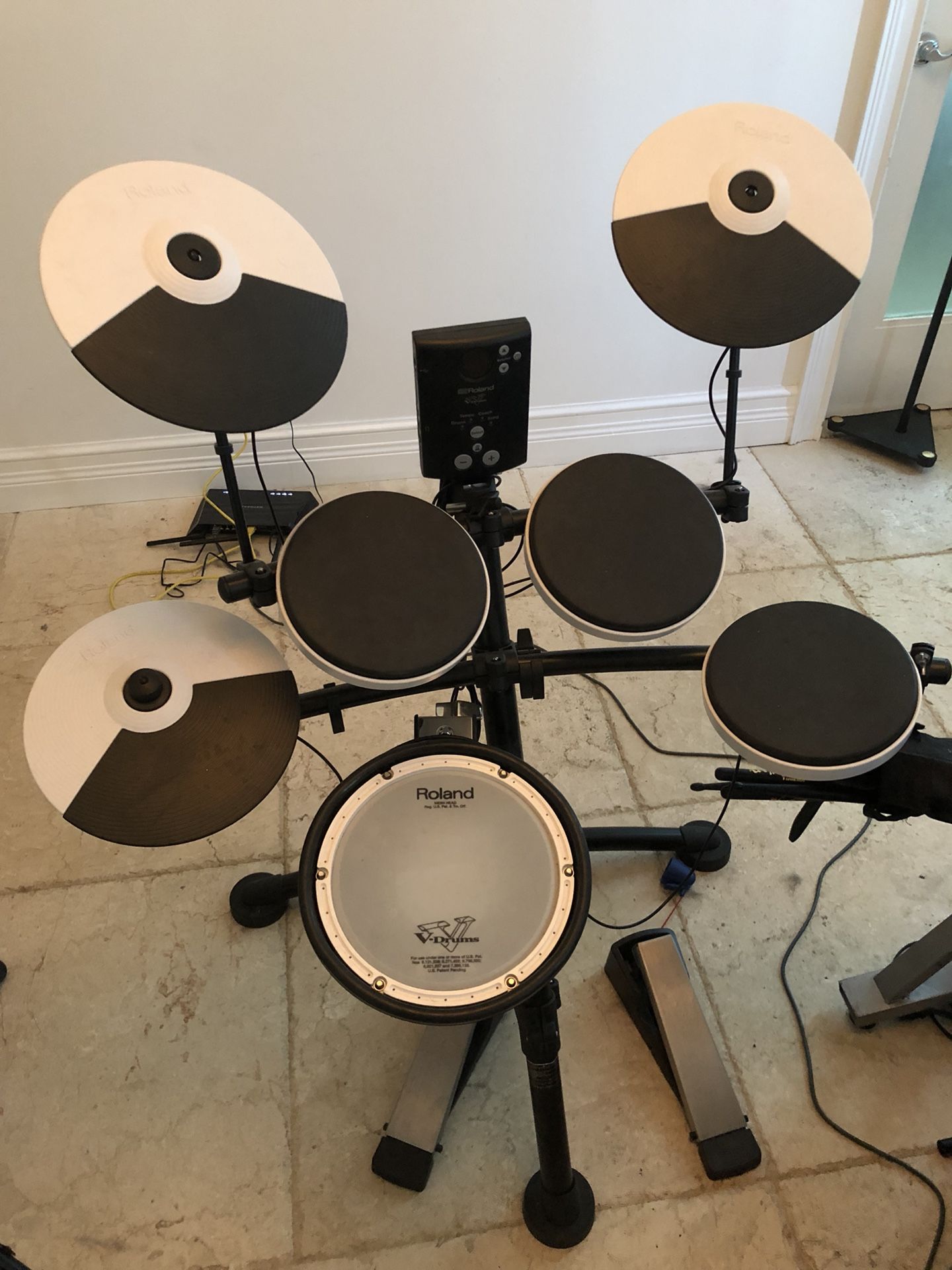 Roland TDK V1 Electronic Drum Kit