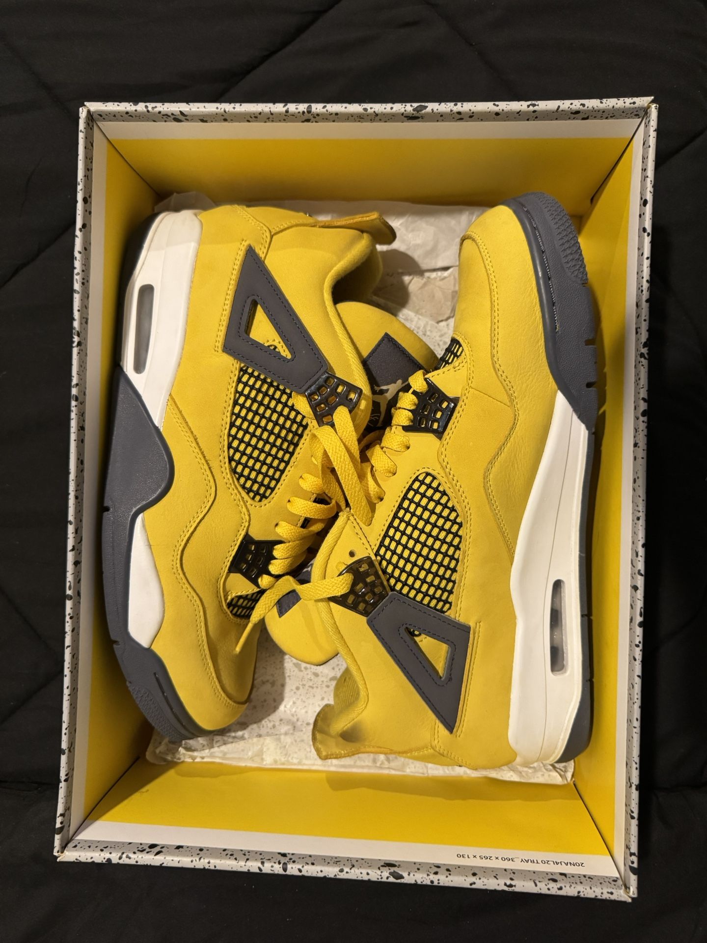 Jordan Retro 4 Lightening