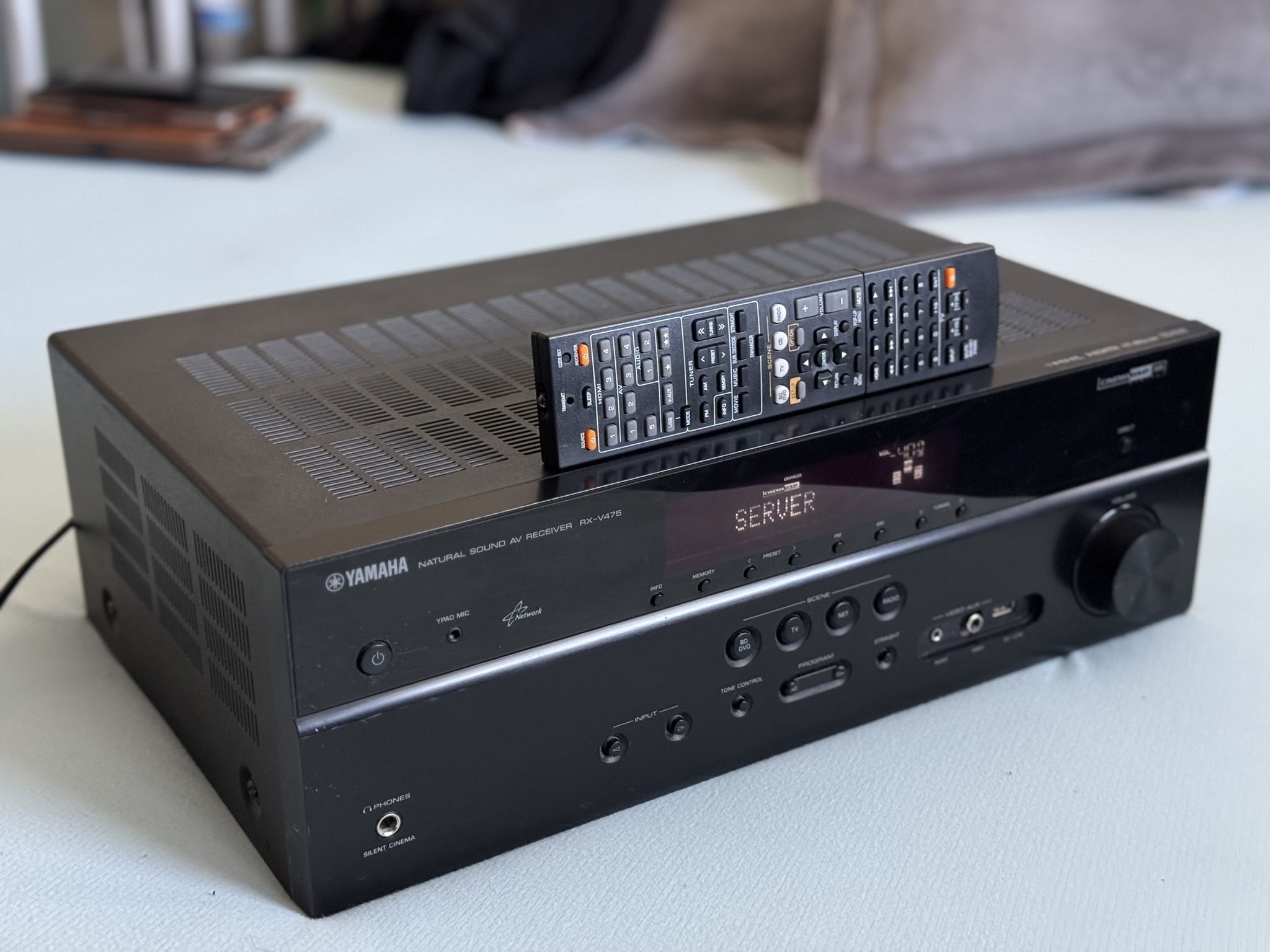 YAMAHA RX-V475 1-channel Home Theater Receiver with Apple AirPlay