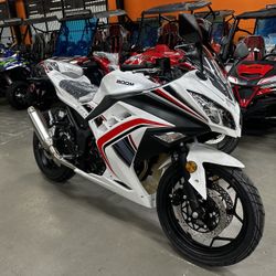 Boom 250cc Motorcycle 