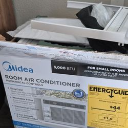 Room AIR CONDITIONER