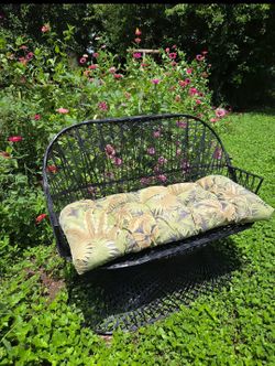 Vintage Russell Woodward style Spun Fiberglass medium Outdoor Sofa / patio couch / patio / yard deco