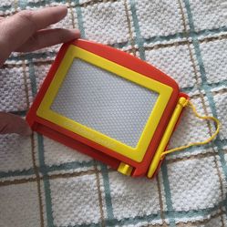 Mini Etch-a-sketch!