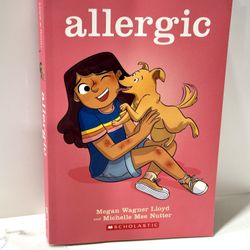 Allergic Graphic Novel Megan Wagner Lloyd Scholastic Graphix PB