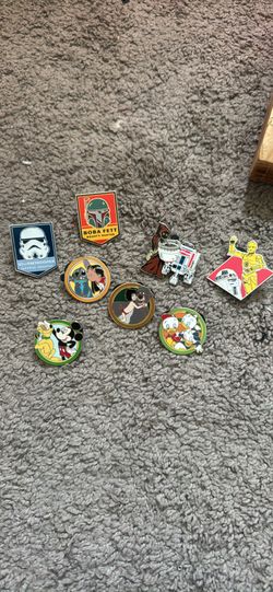 Disney pins