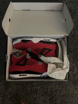 New Jordan 4’s