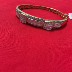 14kt Bangle Bracelet 32.55 Grams 10 Ct Diamonds SI1