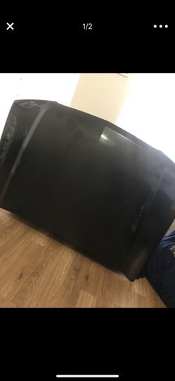 03-07 Chevy hood