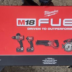 Milwaukee Tool Set