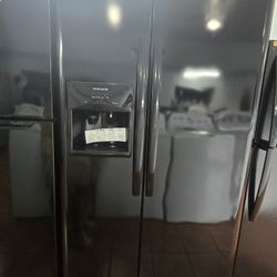 👌Side By Side Frigidaire Refrigerator 🧊