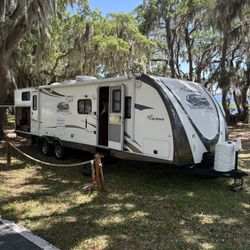 2013 Freedom Express Model 310BHDS