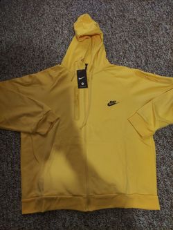 Men's Nike Jogging Suit And Air Jordan 13