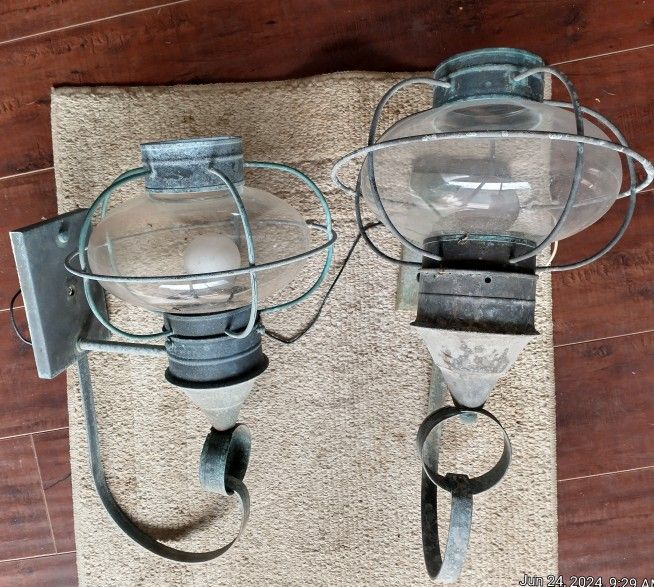 Large Copper Exterior Carriage Onion Light