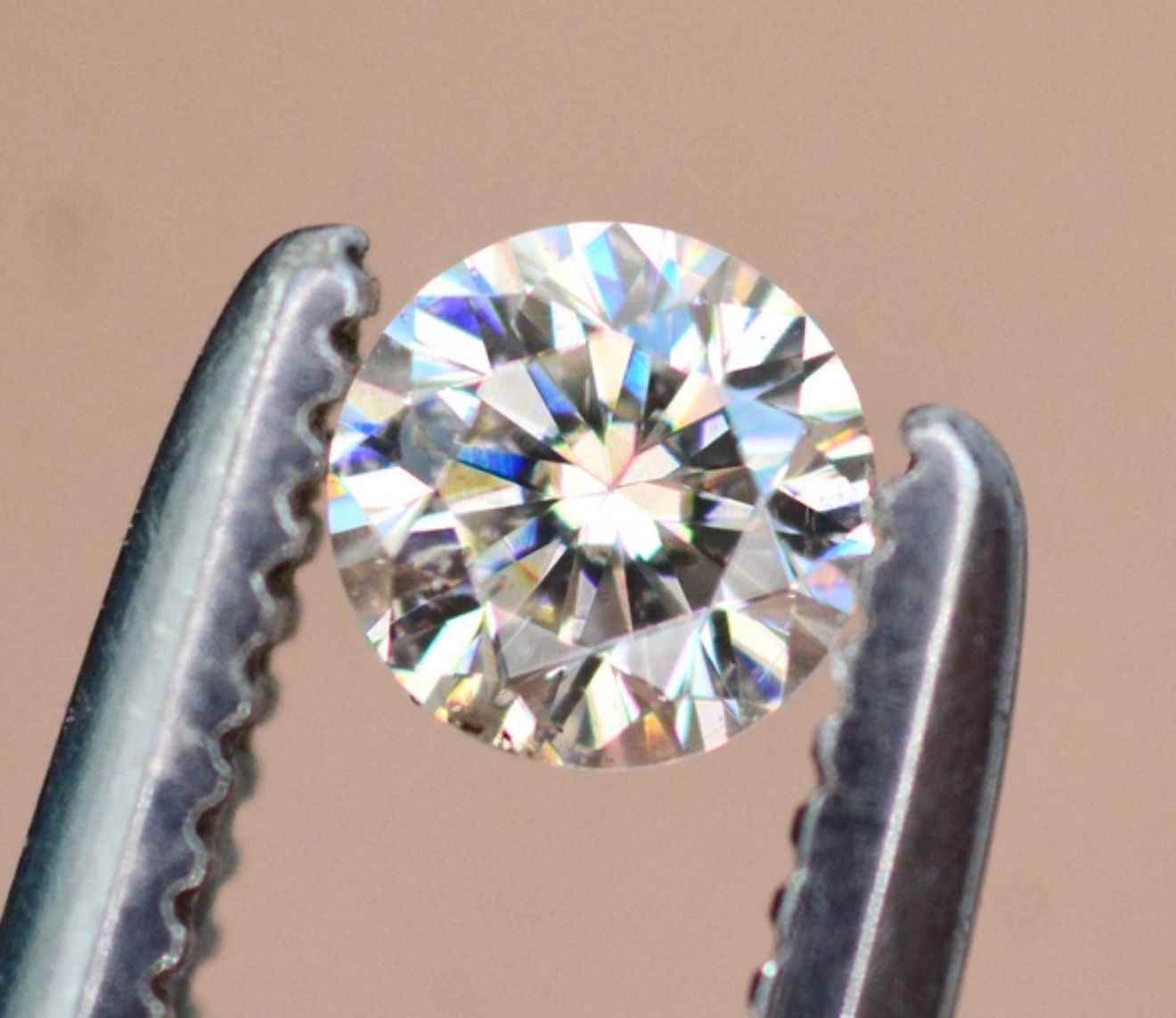 AIG Certified Stunning Full of Fire 0.16 Ct Natural Diamond H Color 