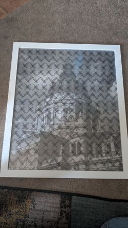 Poster frame
