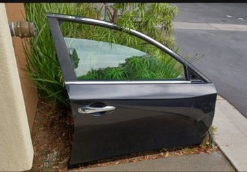 Nissan 2013 Altima, Front Passenger Door.