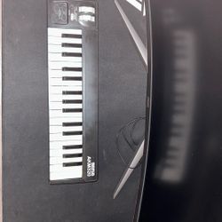 AKM320 Midi Keyboard 