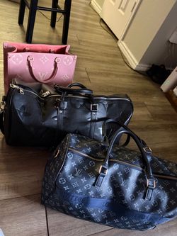 Preowned Duffles/Purses (like new)