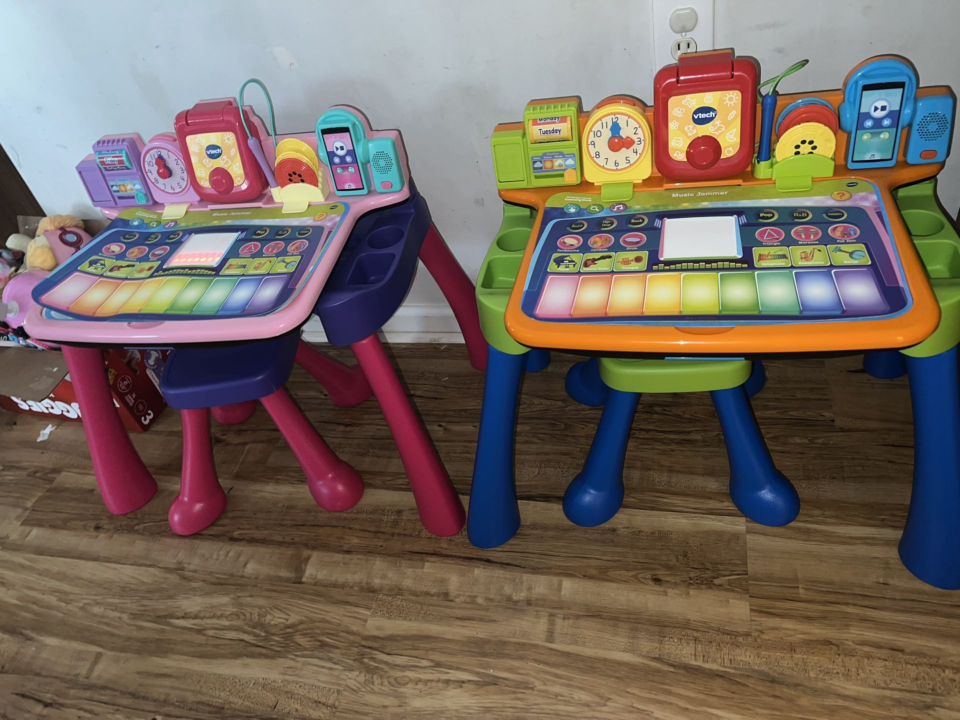 VTECH GET READY FOR SCHOOL LEARNING DESK