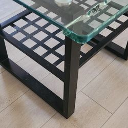 2 Foot Tall End Table