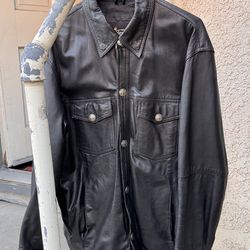 Xelement Leather shirt jacket w/ bison buttons