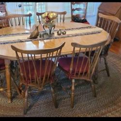 Solid Wood Dining Set. Table and Chairs.