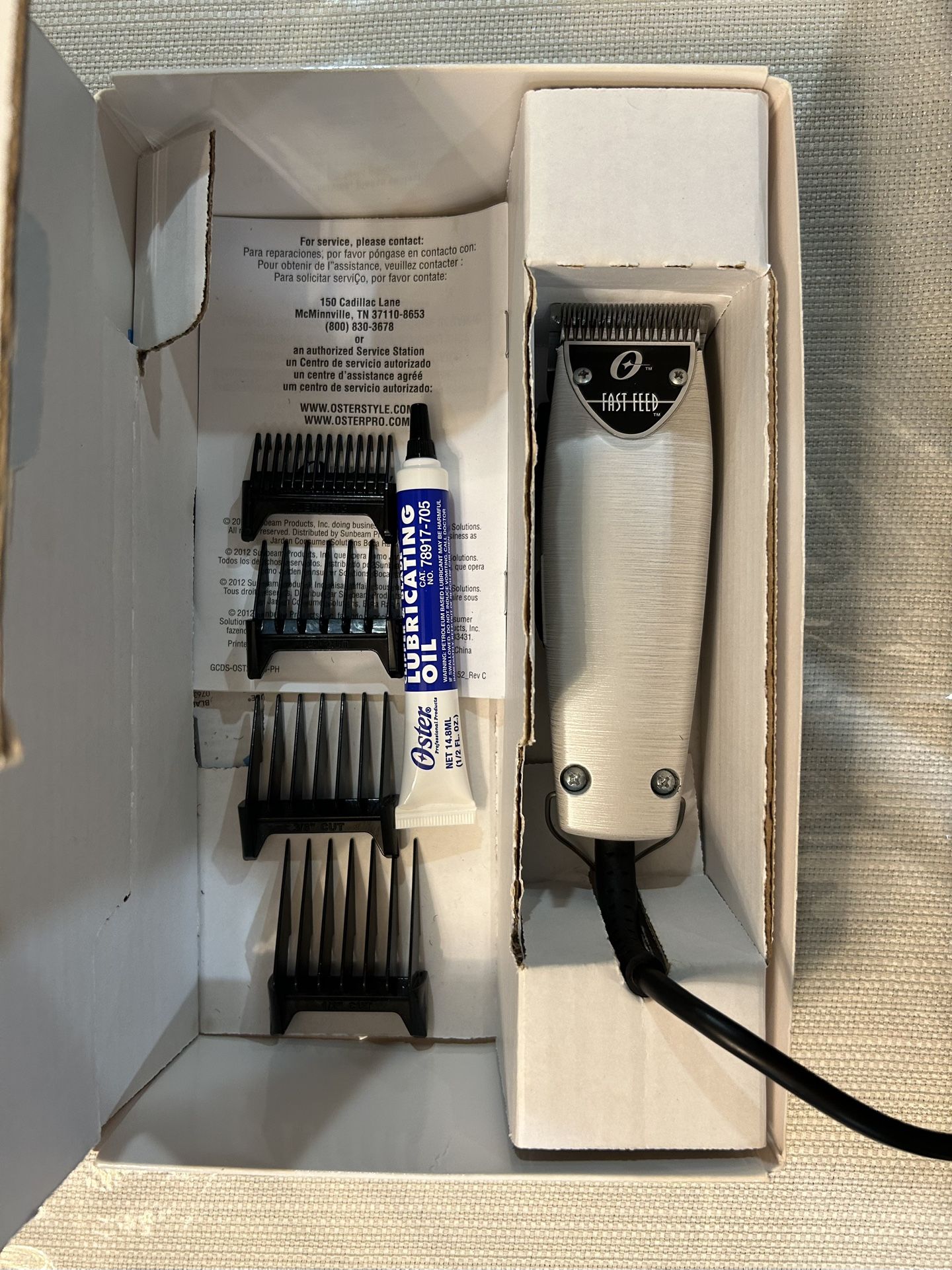 Oster Fast Feed Adjustable Pivot Motor Clipper