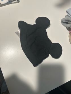 mickey hat 0-3 months