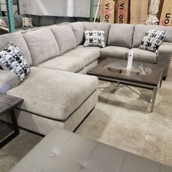 Brand New Ashley Platinum Sectional Oversized 