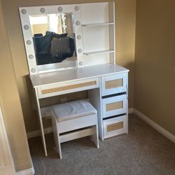 Vanity With Light