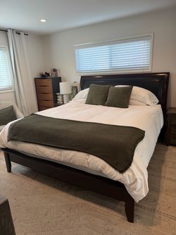California King Bed Frame – Heavy Wood + Faux Leather Headboard