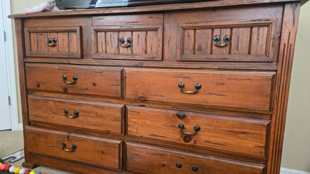 Drawer, 2 night stands  and 2 lighting.