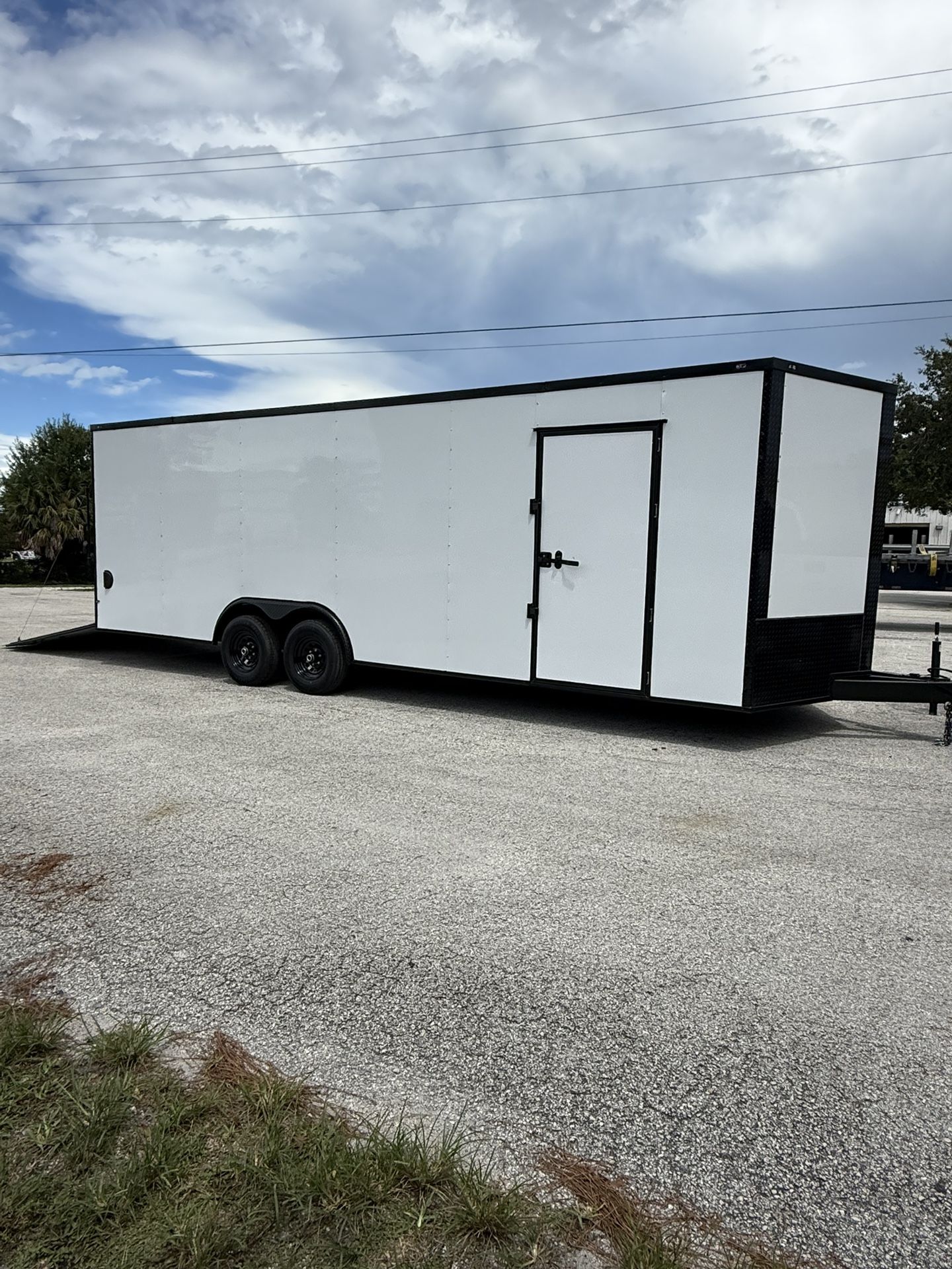 Trailer Enclosed 8 1/2 X 24 Polycore It’s 2026