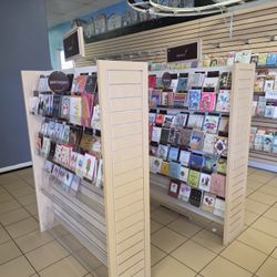 Greeting cards display
